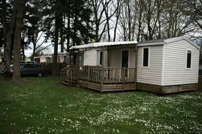 Wonderful mobile home with garden, barbecue & terrace | Next to the beach | Dogs allowed - Image 2