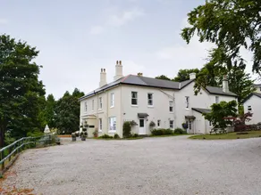 Family-friendly cottage with garden & terrace | Beach view | Dogs allowed - Image 2