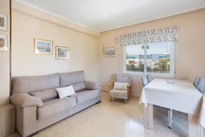 Apartment with garden & terrace | Garden view - Image 3