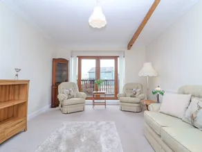 Cottage with garden - Image 4