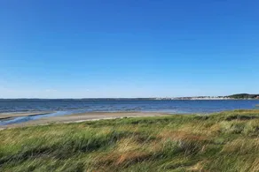 Fully equipped holiday home with terrace, BBQ & sauna - Image 5