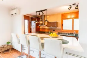 Kinderfreundliche Villa mit privatem Pool und Terrasse - Image 4