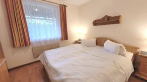 Holiday home with terrace & garden | Mountain view - Image 3