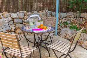 Incantevole casa adatta alle famiglie con piscina, terrazza e barbecue - Image 2