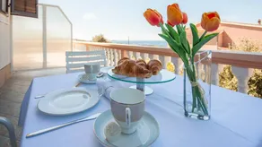 Apartment with barbecue & garden | Sea view - Image 4