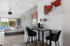 Bed & breakfast with terrace, jacuzzi & heated pool | Garden view - Image 4