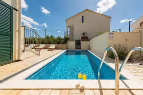 Villa with BBQ, private pool & garden | Garden view - Image 2