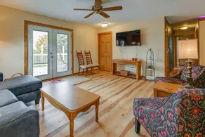 Charming Rockland Retreat w/ Deck & Grill! - Image 4