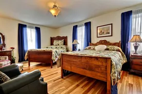 Charming Retreat for a Family-Friendly Getaway in Winchester, Ontario - Image 4