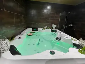 Holiday home with pool, barbeque & hot tub | Pool view - Image 3