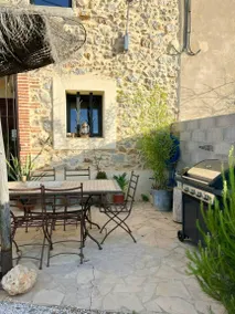 Mediterranean house between vineyards and sea - Image 2