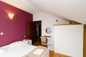 Flat with garden, barbecue & terrace - Image 4