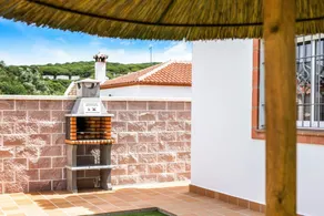 Holiday home with pool, garden & terrace | Mountain view - Image 4