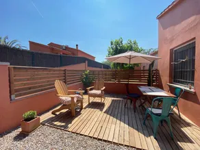 Fully equipped house with pool, garden & BBQ - Image 5