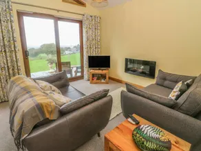 Fully equipped lovely cottage with garden - Image 3