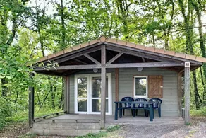 Cottage with terrace, BBQ & pool - Image 5