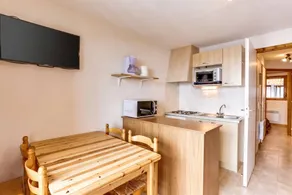 Lovely holiday apartment | Lake view | Next to the ski - Image 2