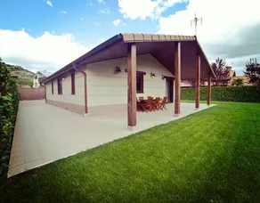 House with terrace, garden & barbecue | Mountain view - Image 5