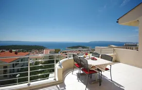 Flat with BBQ & terrace | Sea view - Image 3