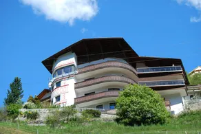 Apartment with garden, terrace & BBQ - Image 2
