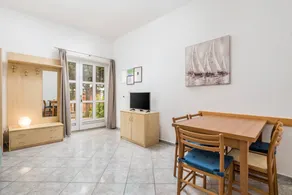 Flat with terrace, barbeque & garden | Sea view | Beach nearby | Pet-friendly - Image 2