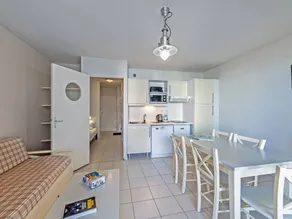 Condo with pool, terrace & sauna - Image 5