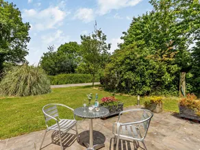 Fully equipped pleasant lodge with garden | Water view - Image 2