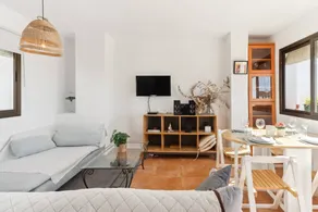 Holiday Home 'Casa Centro' with Sea View, Wi-Fi and Air Conditioning - Image 5