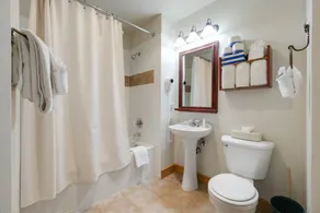 Appartement en copropriété avec sauna - Image 4