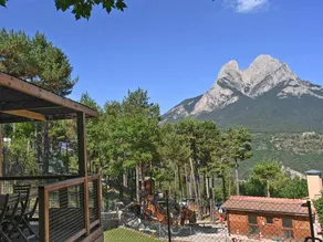 Bungalow with heated pool & terrace - Image 4