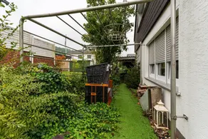 Child-friendly holiday home with terrace, barbeque & garden | Garden view | Pets are welcome - Image 5