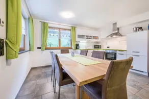 Family-oriented beautiful holiday apartment with barbecue, garden & hot tub | Mountain view | Pet-friendly - Image 4