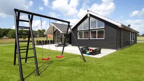 House with garden, private pool & terrace - Image 2