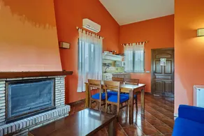 Country House 'Casa El Águila' with Mountain View, Shared Pool and Air Conditioning - Image 4
