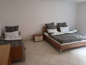 Flat with terrace - Image 3