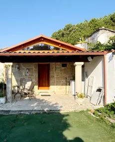 Charmant cottage entièrement équipé avec jardin, barbecue et terrasse | Vue jardin | Avec animaux bienvenus - Image 3