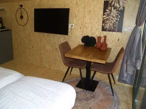 House with garden - Image 3