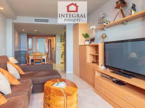 Seaside Apartment in Palamós, air conditioning, Wi-Fi, parking - Image 4