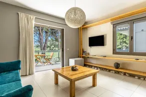 Apartment Pleasure 'Deluxe G Living 365' mit Bergblick, WLAN und Klimaanlage - Image 3