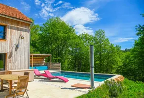 Family-oriented house with BBQ, garden & terrace - Image 2