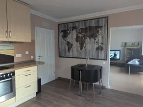 Holiday apartment with garden, BBQ & terrace - Image 4