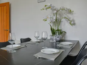 Southgate Apartment, Halifax - Image 3