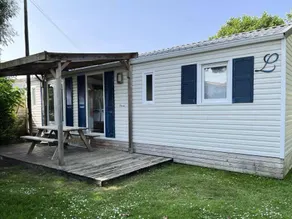 Mobile home with terrace & heated pool - Image 4