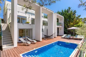 Villa mit privatem Pool - Image 2