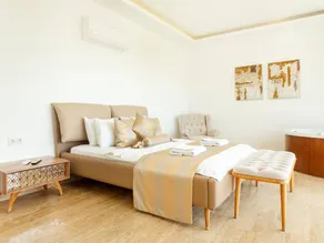 Villa Infinity Mountain mit Pool in Kalkan - Image 2