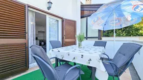 Holiday apartment with balcony, 350 m from the sea - Image 5