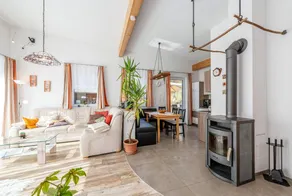 Apartamento vacacional con terraza, barbacoa y jardín | Vistas al jardín - Image 2