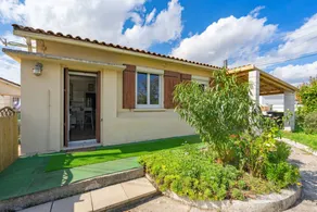 Holiday Home 'Maison' with Private Terrace, Private Garden and Wi-Fi - Image 2