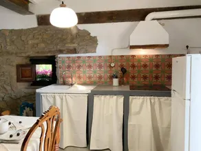 La Grulla Gris Country House with Balcony and Mountain Views, Cáceres - Image 3