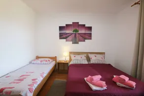 Apartments KIRINČIĆ ANTON - Image 3